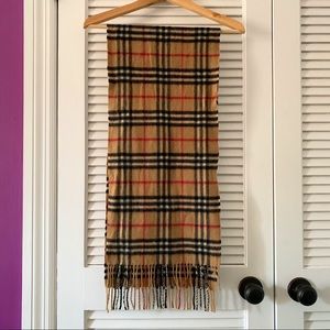 Burberry Scarf, Classic Style